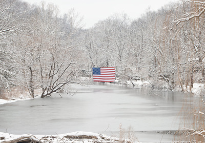 Still Waters, Silent Colors